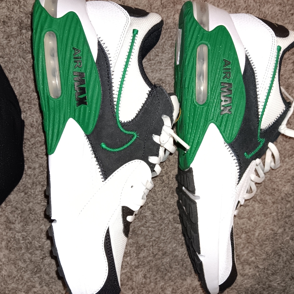 Nike Air Max Sneakers - Green, Black, and White